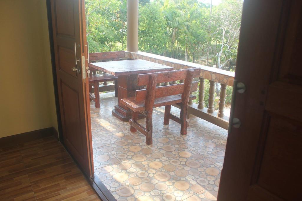 Baan Mek Lom Hotell Khao Lak Eksteriør bilde